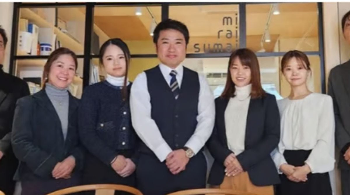 株式会社ミライスマイ スタッフ一同